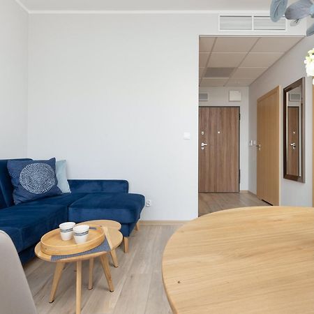 Business Center Apartments Warsaw Wola By Noclegi Renters Екстер'єр фото