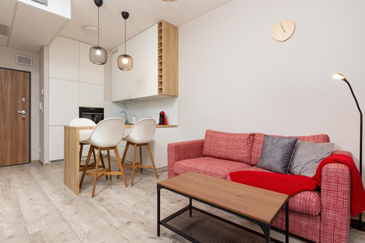 Business Center Apartments Warsaw Wola By Noclegi Renters Екстер'єр фото