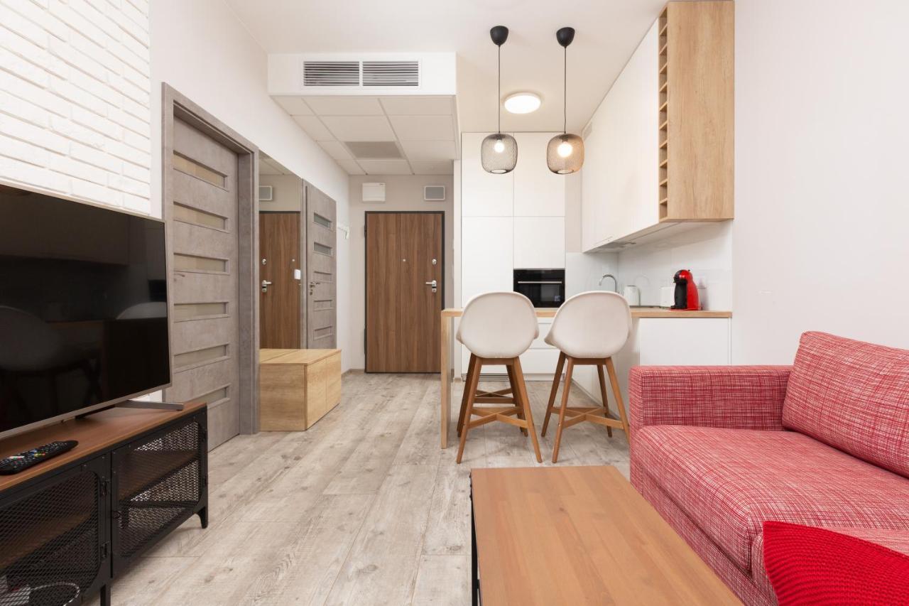 Business Center Apartments Warsaw Wola By Noclegi Renters Екстер'єр фото