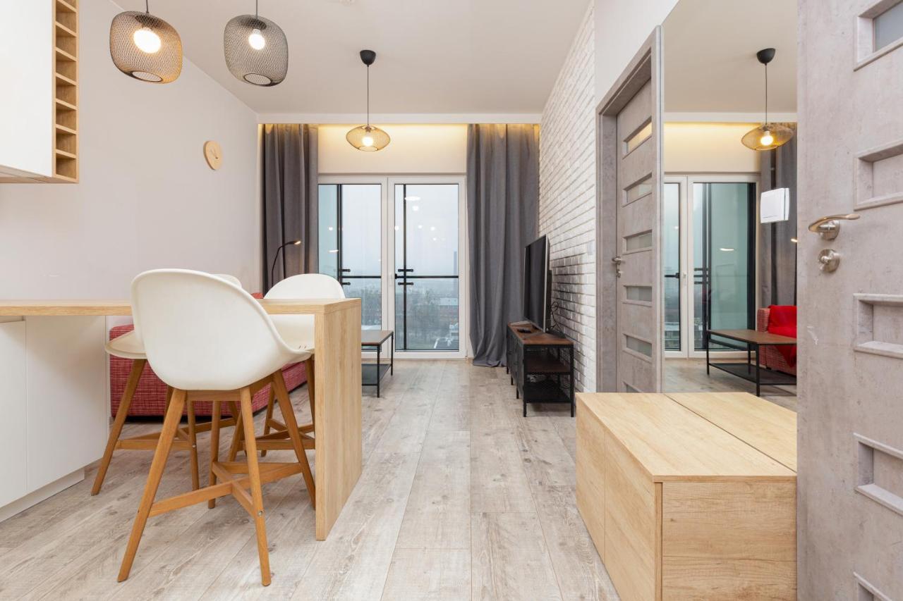 Business Center Apartments Warsaw Wola By Noclegi Renters Екстер'єр фото