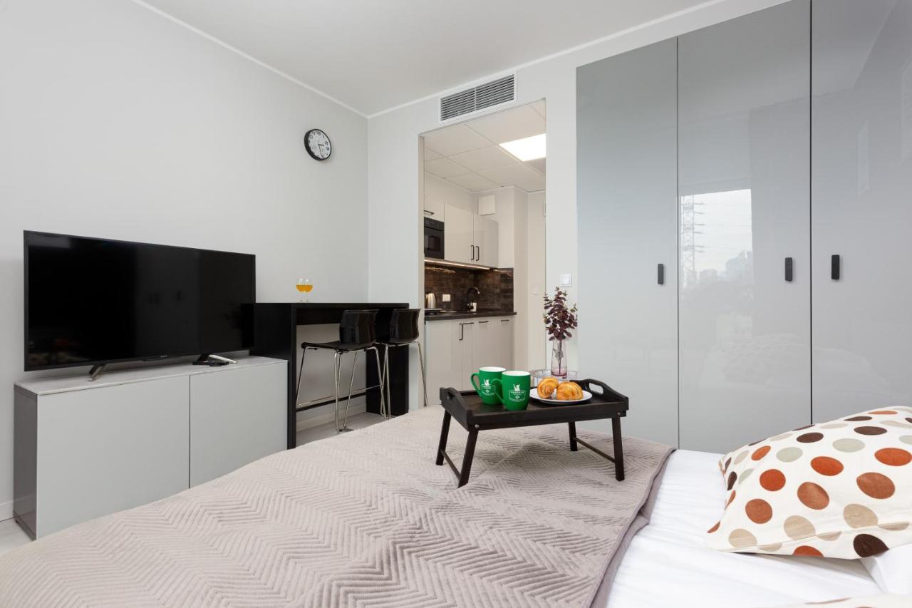 Business Center Apartments Warsaw Wola By Noclegi Renters Екстер'єр фото
