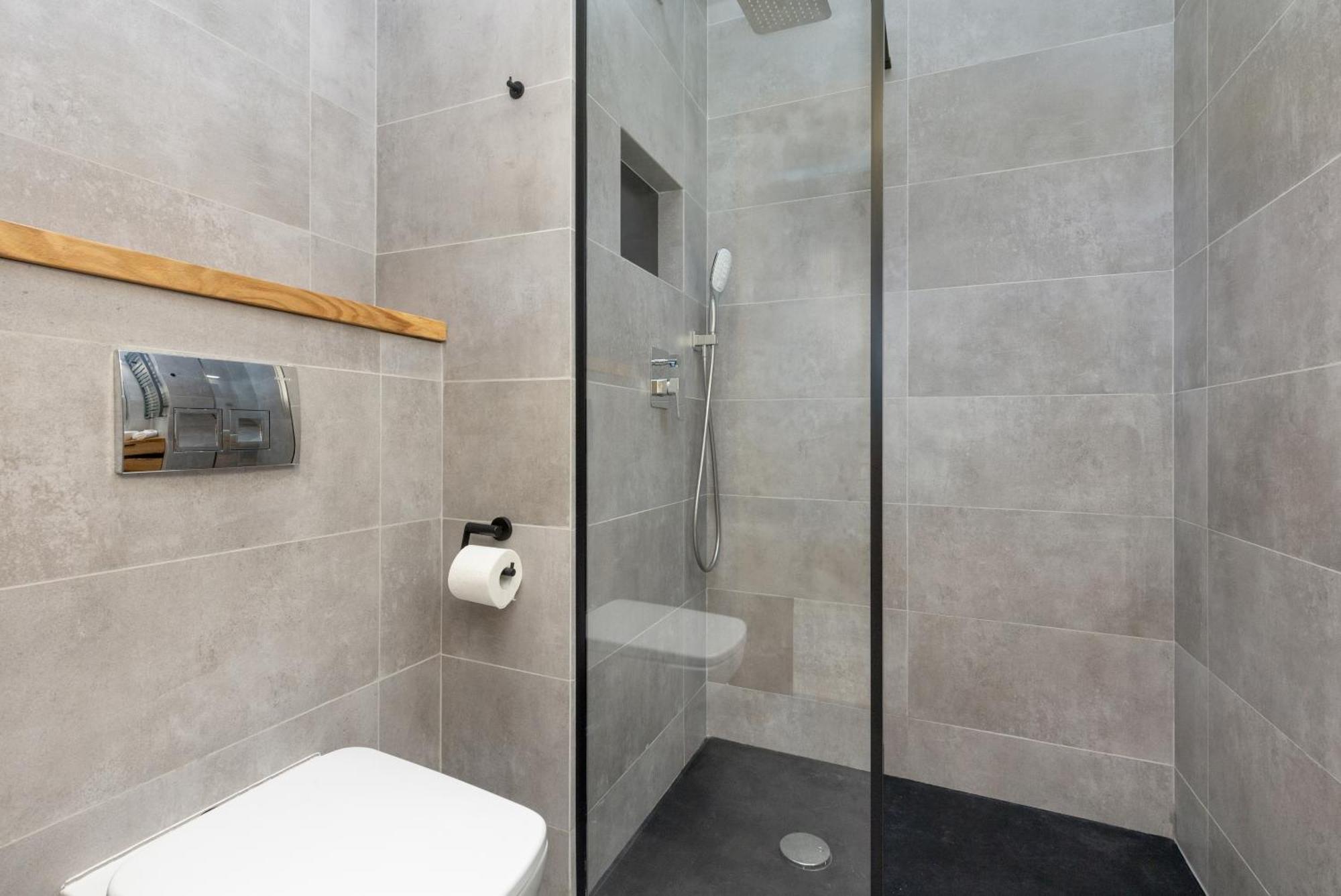 Business Center Apartments Warsaw Wola By Noclegi Renters Екстер'єр фото